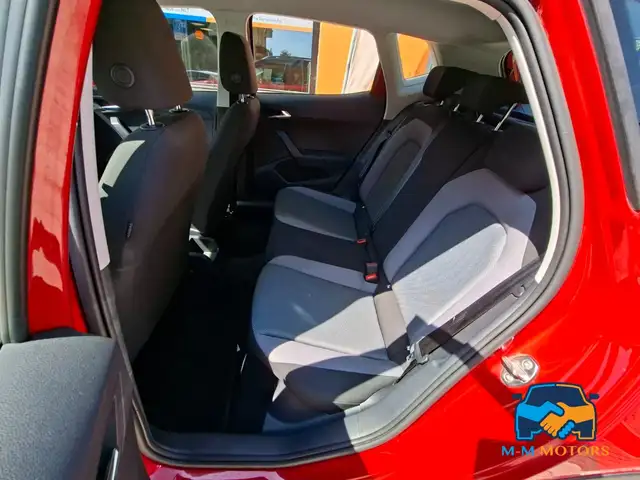 Seat Arona view 14