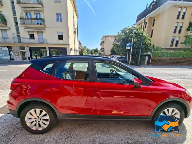 Seat Arona view 5