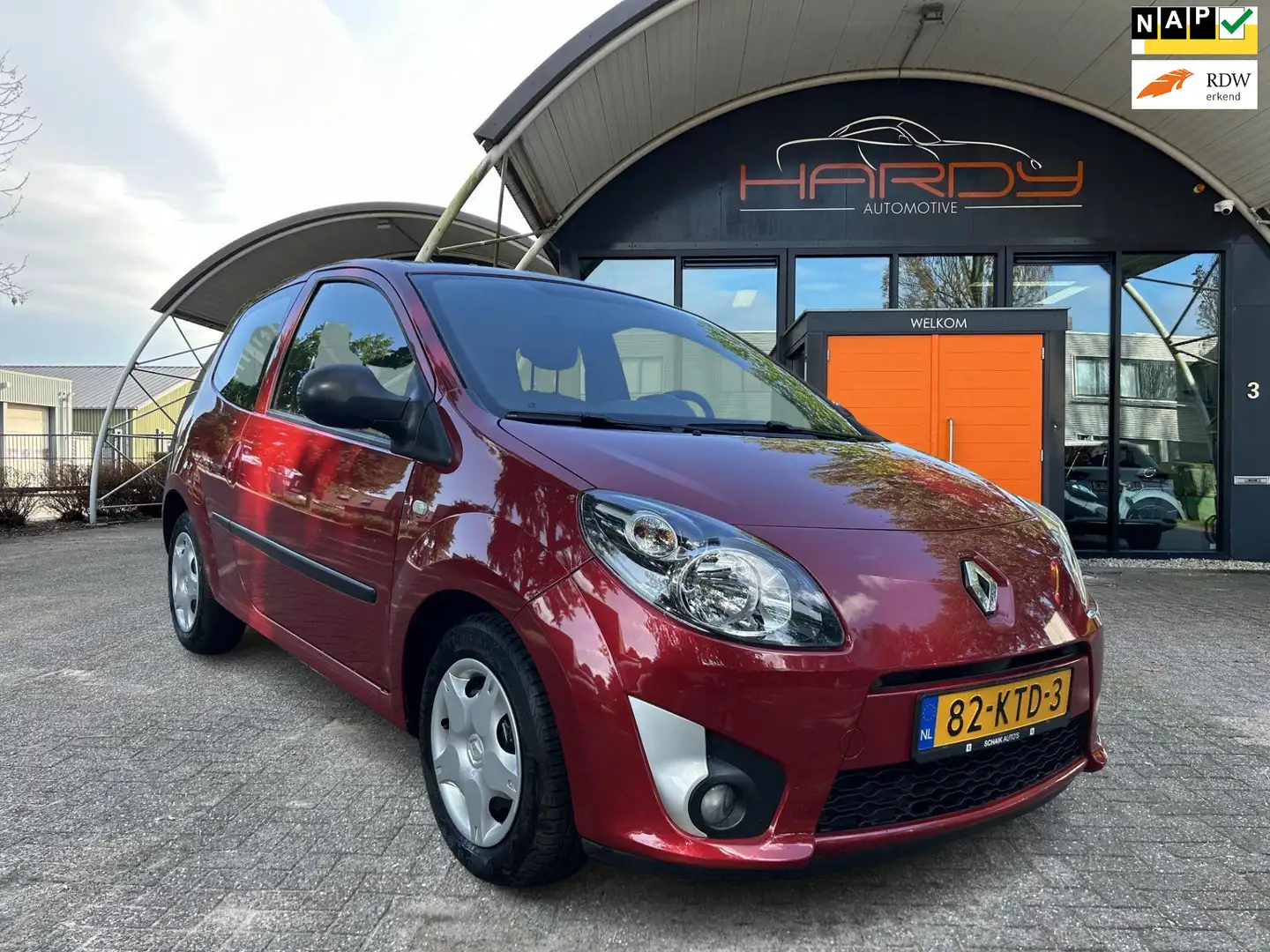 Renault Twingo 1.2-16V Authentique 1e EIG 67DKM INRUILER Rood - 1