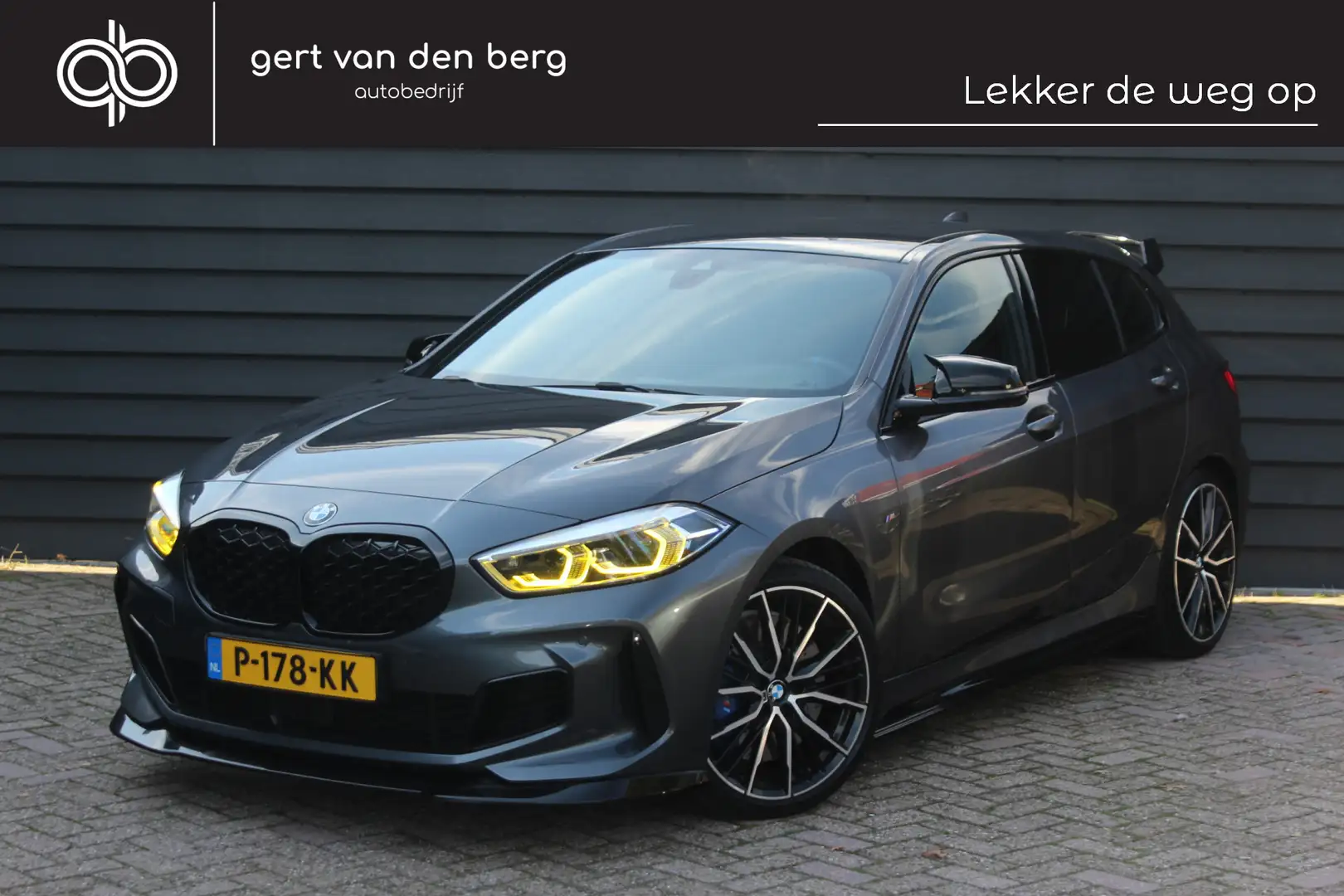 BMW 135 1-serie M135i xDrive - 306 PK - PERFORMANCE UITLAA Gris - 1