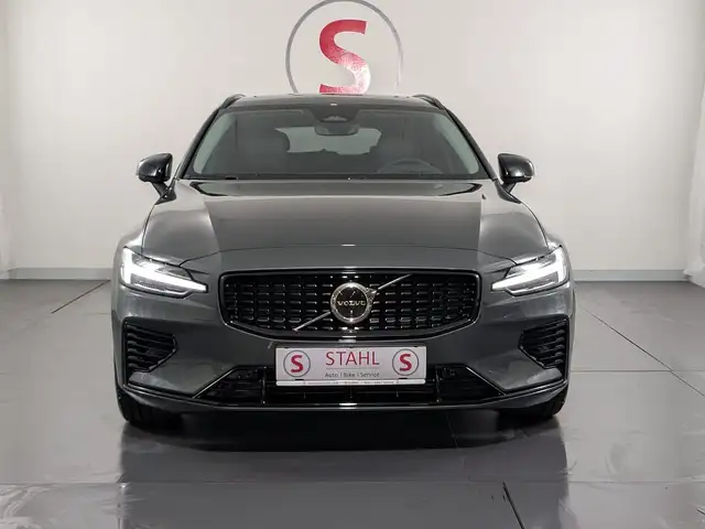 Volvo V60 T6 AWD PHEV Ultra Dark Aut. | Auto Stahl Wien 23 Ansicht 8