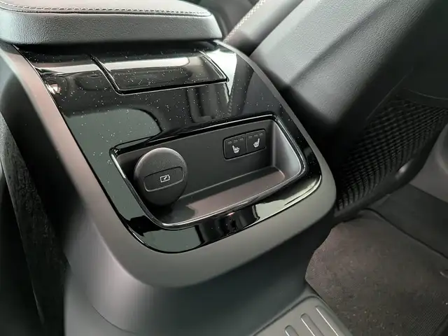 Volvo V60 T6 AWD PHEV Ultra Dark Aut. | Auto Stahl Wien 23 Ansicht 30