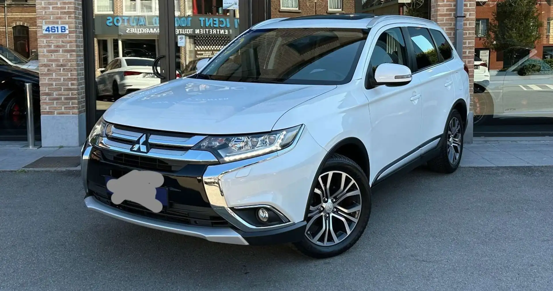 Mitsubishi Outlander 2.2 did 150 Style+ Intense 4WD Blanc - 1