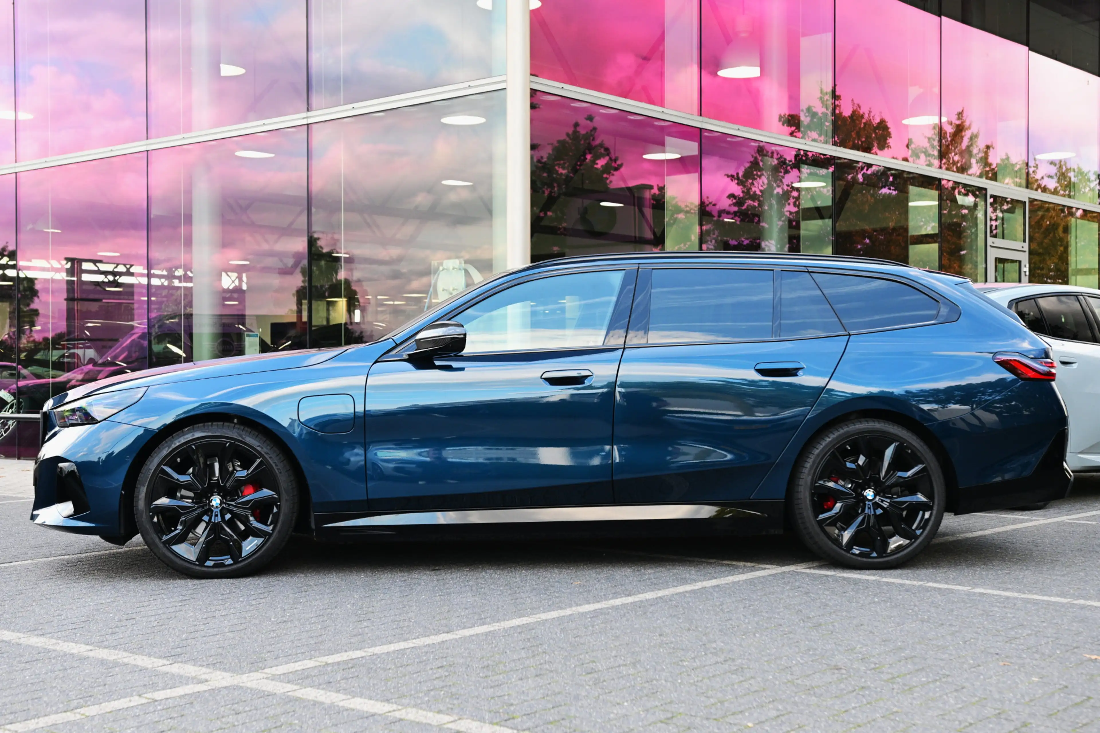 BMW 530 5 Serie Touring 530e M Sport Automaat / Panoramada — photo 5
