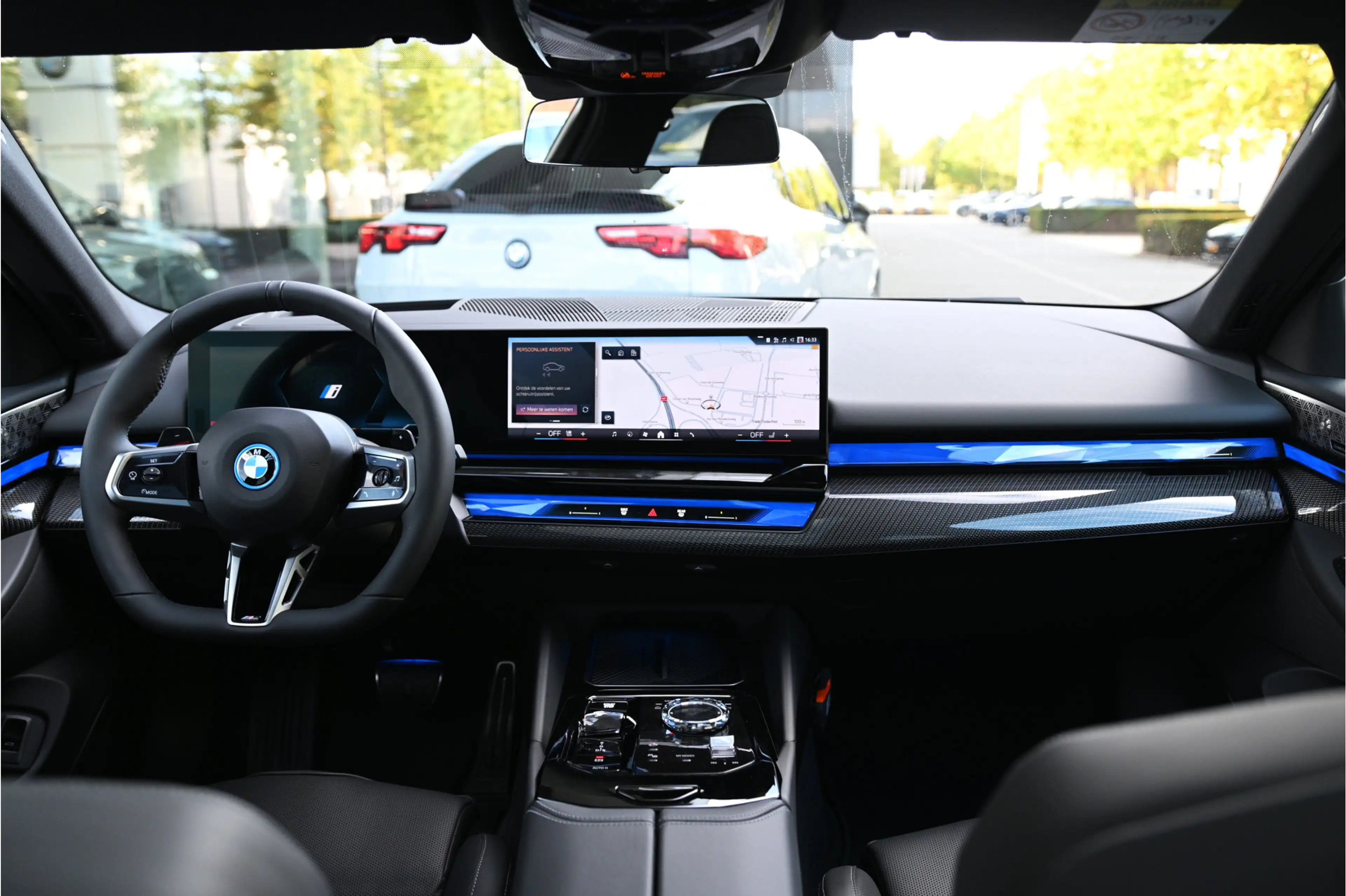 BMW 530 5 Serie Touring 530e M Sport Automaat / Panoramada — photo 3