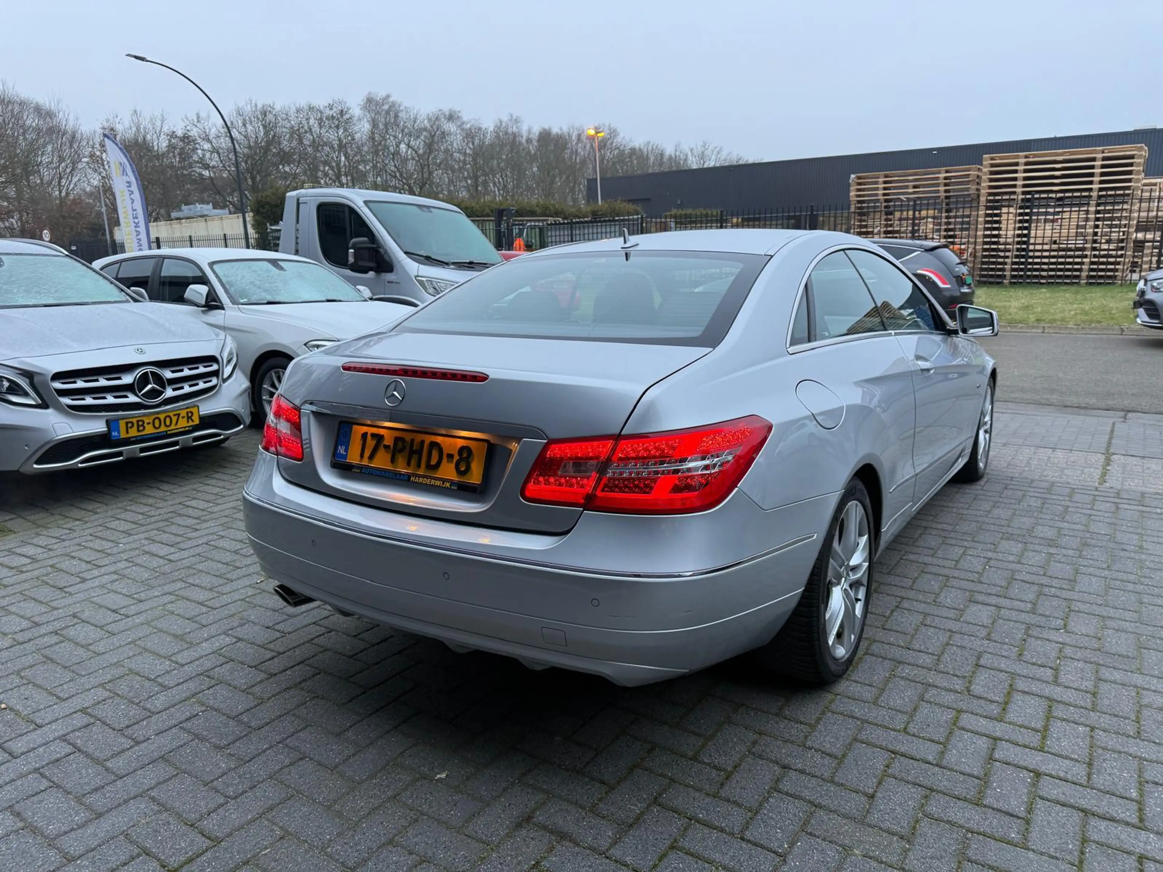 Mercedes-Benz E 200 Coupé CGI Avantgarde | 2E EIGENAAR | 3/6/12MND GAR — photo 6