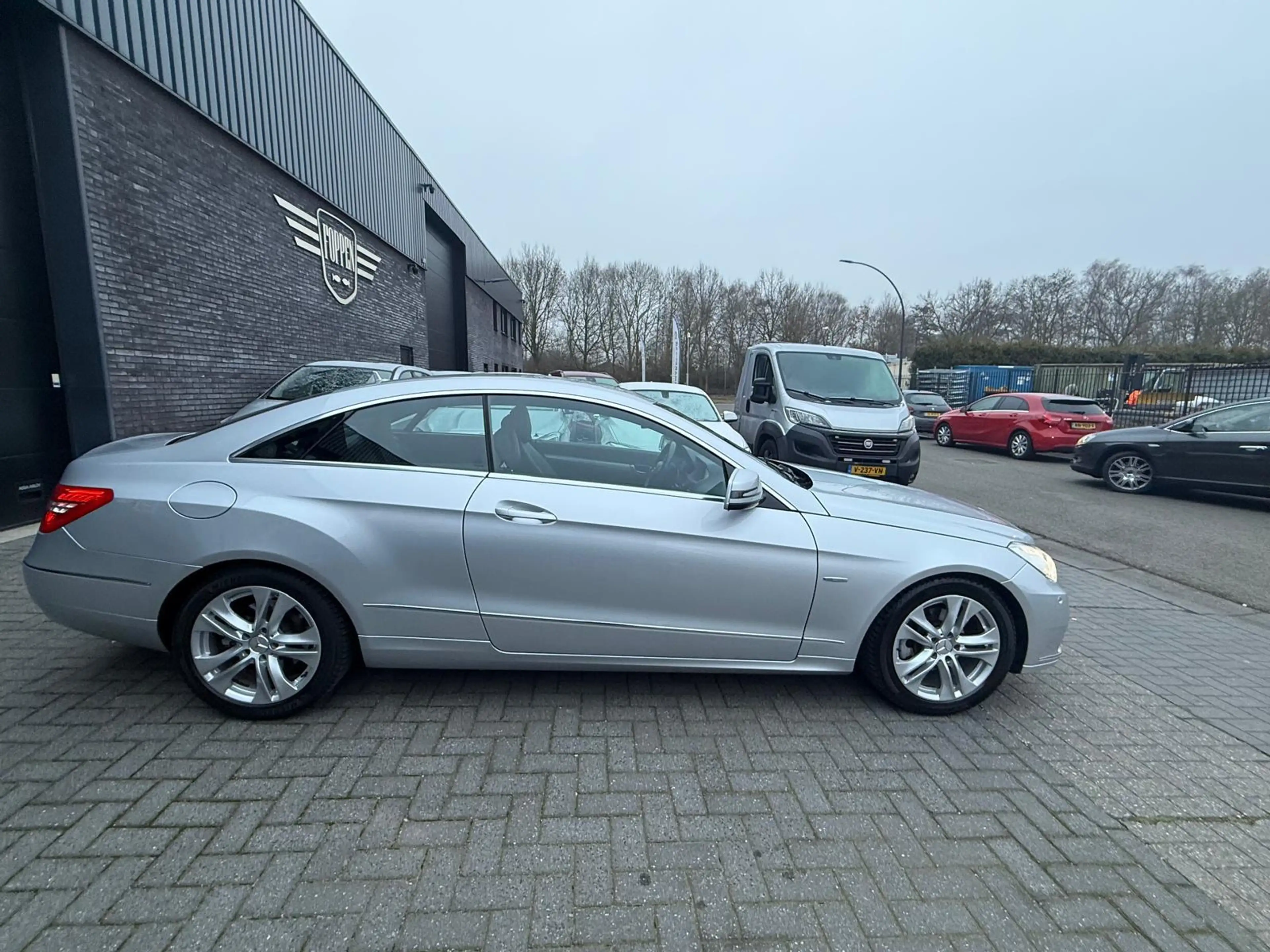 Mercedes-Benz E 200 Coupé CGI Avantgarde | 2E EIGENAAR | 3/6/12MND GAR — photo 5