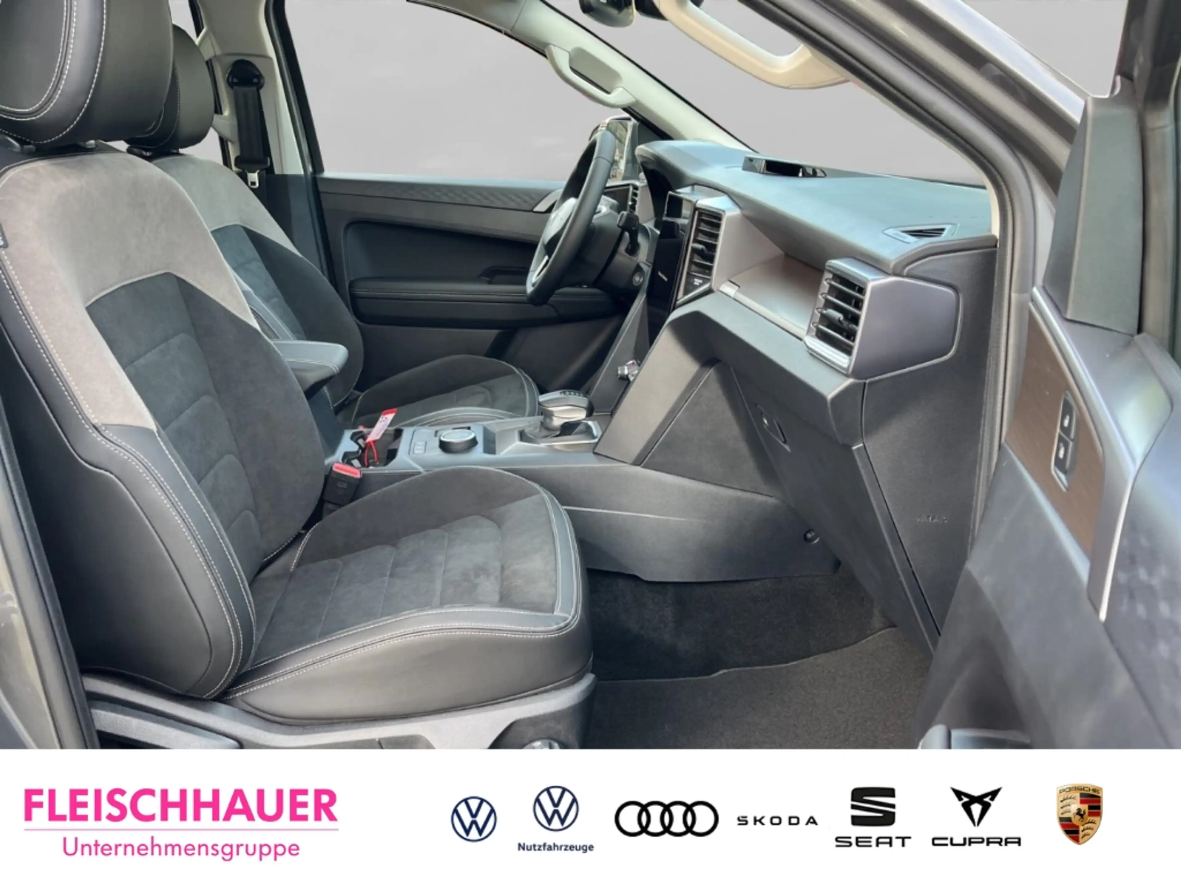 Volkswagen Amarok 3.0 TDI Dark Label Doppelkabine Style 4Motion LED — photo 11
