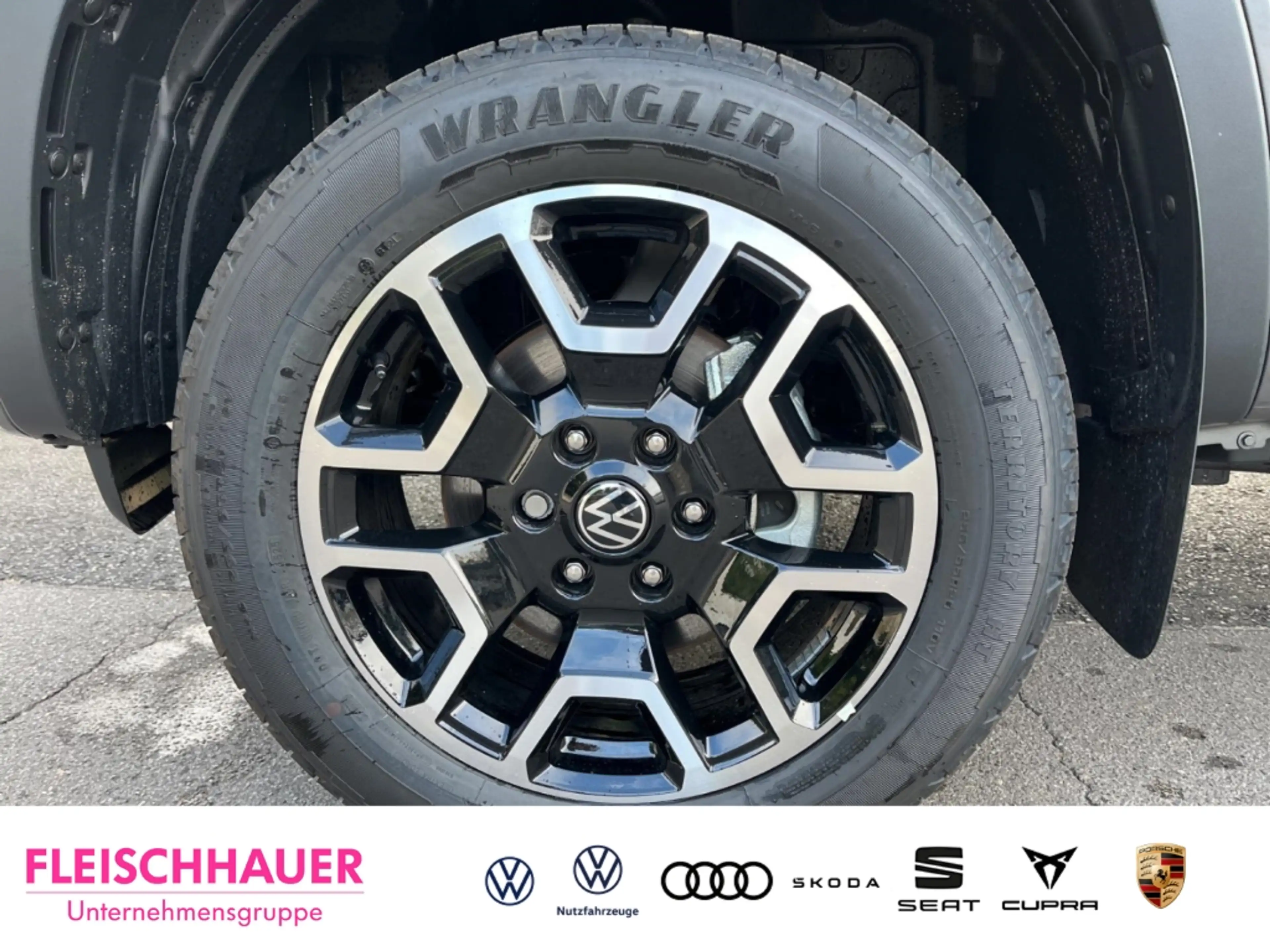 Volkswagen Amarok 3.0 TDI Dark Label Doppelkabine Style 4Motion LED — photo 7