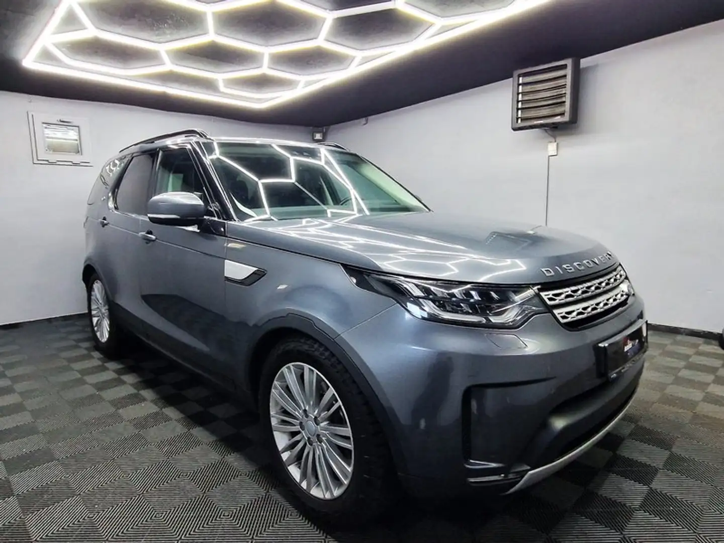 Land Rover Discovery 5 HSE TD6|ATMOTOR:600 KM |MEGA VOLL|7SITZE Grau - 2