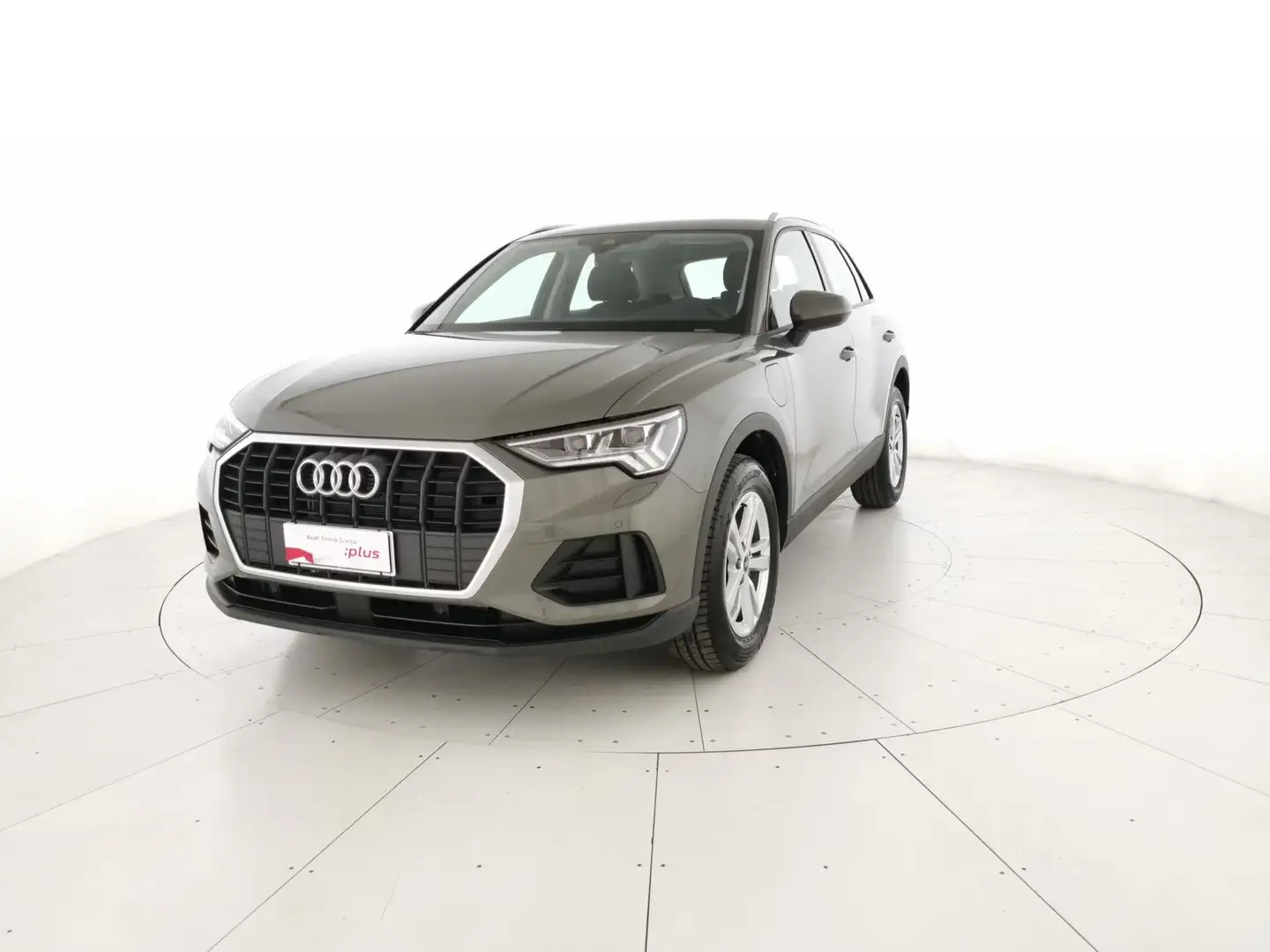 Audi Q3 II 2018 45 1.4 tfsi e Business s-tronic Grigio - 1