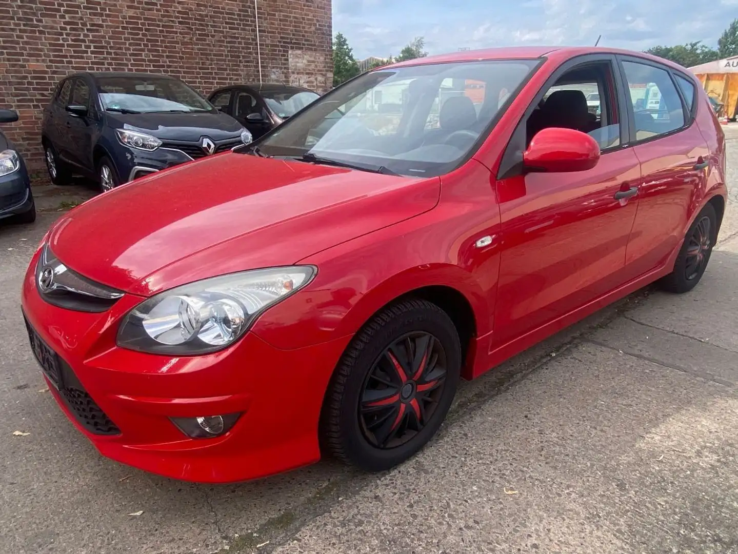 Hyundai i30 blue 1.4 Klima+Allwetterräder Rosso - 1