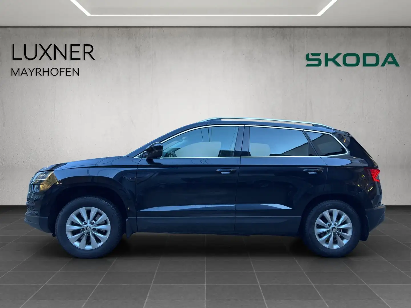 Skoda Karoq Style TDI DSG Schwarz - 2