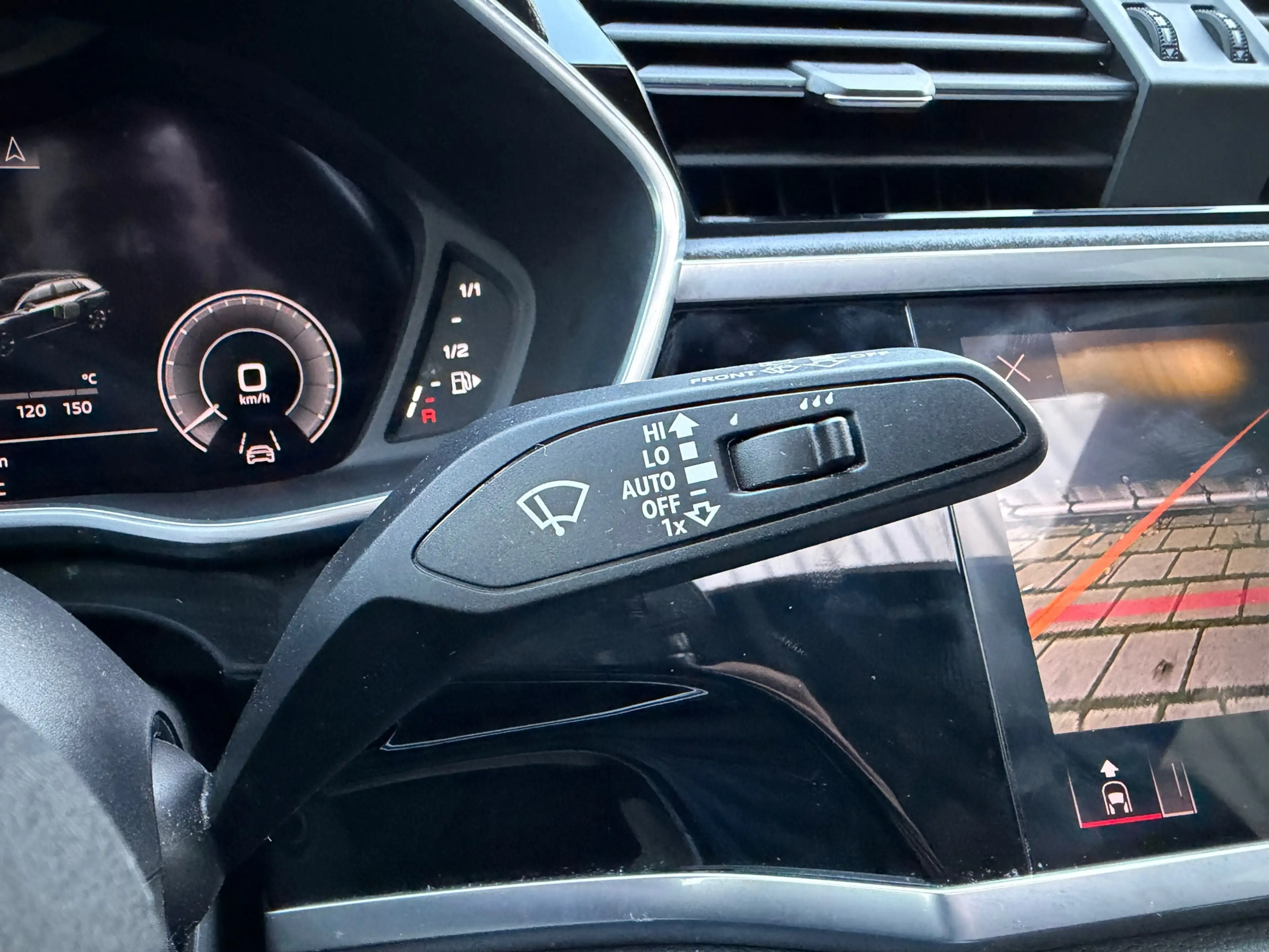 Audi Q3 45 TFSI e S Pano Sonos 360 Keyless Alcantara Trekh — photo 42