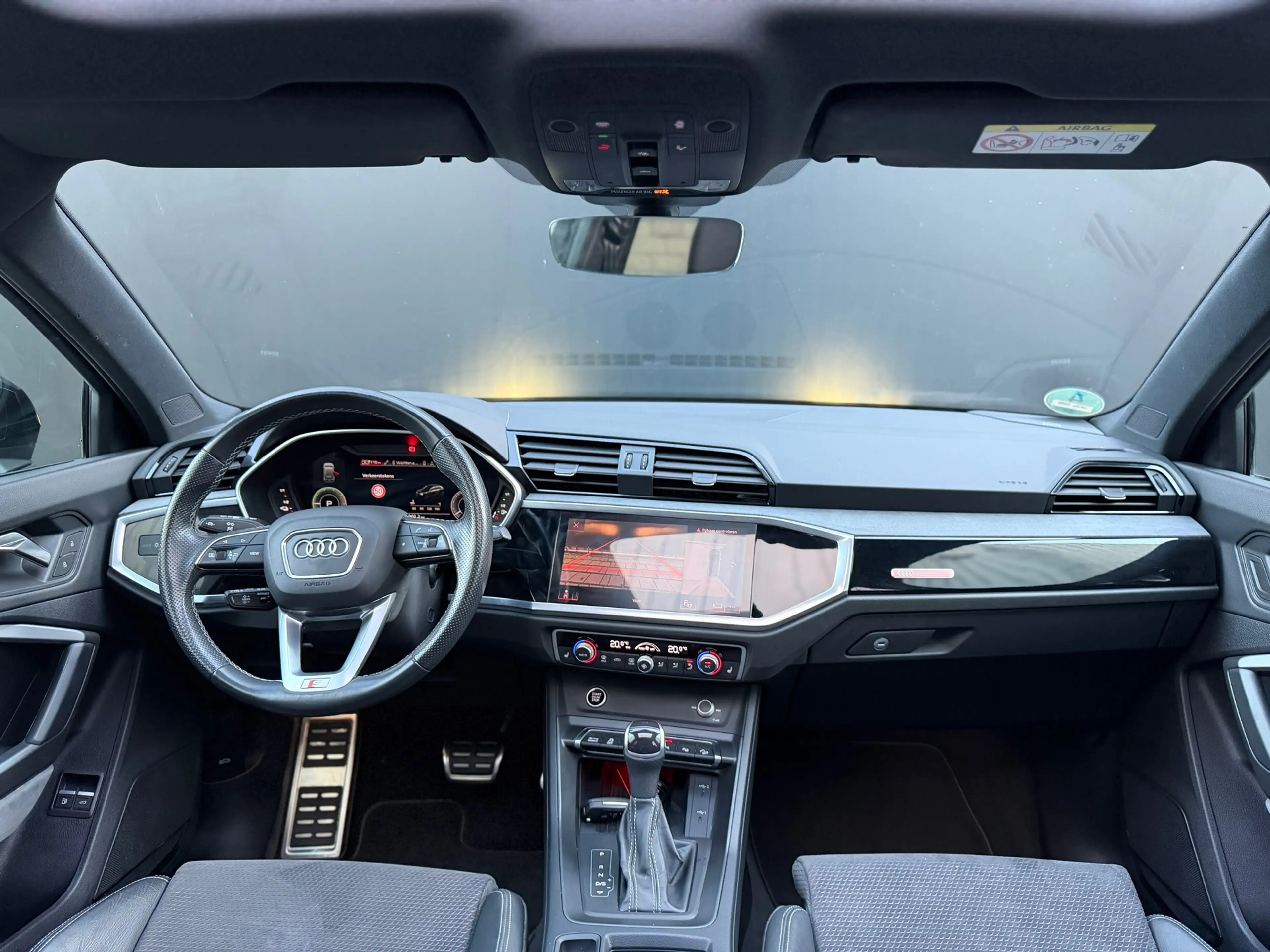 Audi Q3 45 TFSI e S Pano Sonos 360 Keyless Alcantara Trekh — photo 31