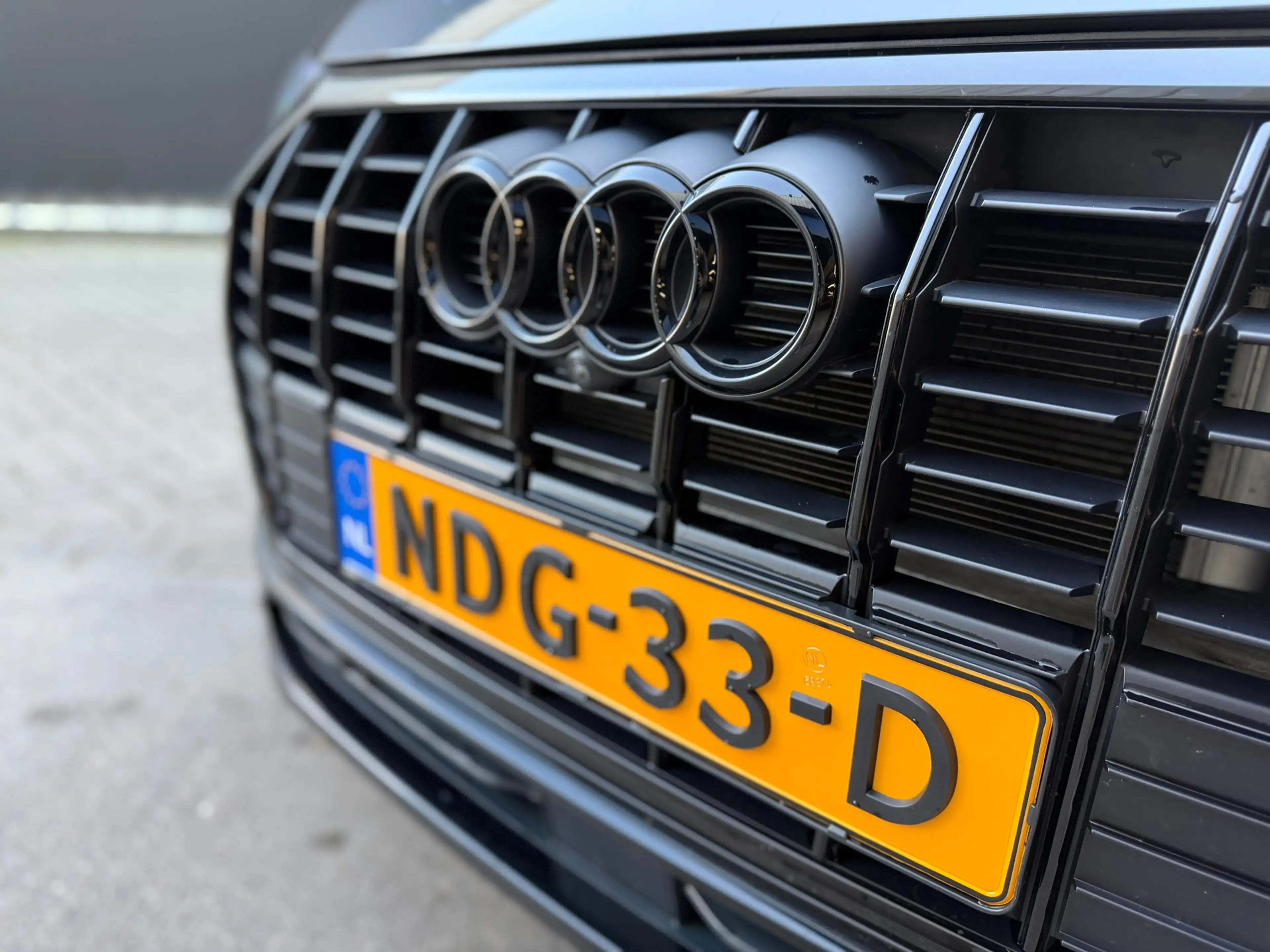 Audi Q3 45 TFSI e S Pano Sonos 360 Keyless Alcantara Trekh — photo 12