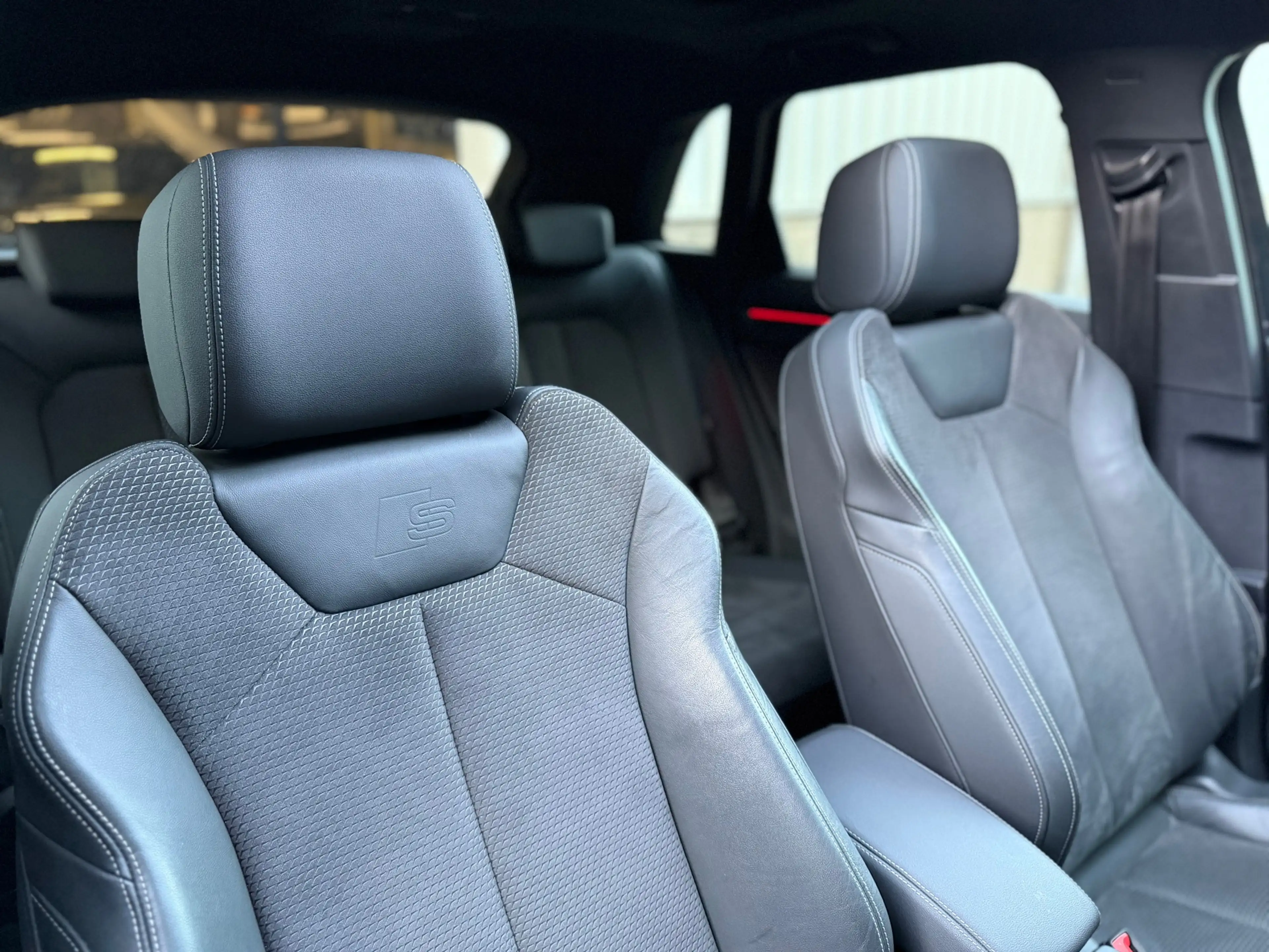 Audi Q3 45 TFSI e S Pano Sonos 360 Keyless Alcantara Trekh — photo 27