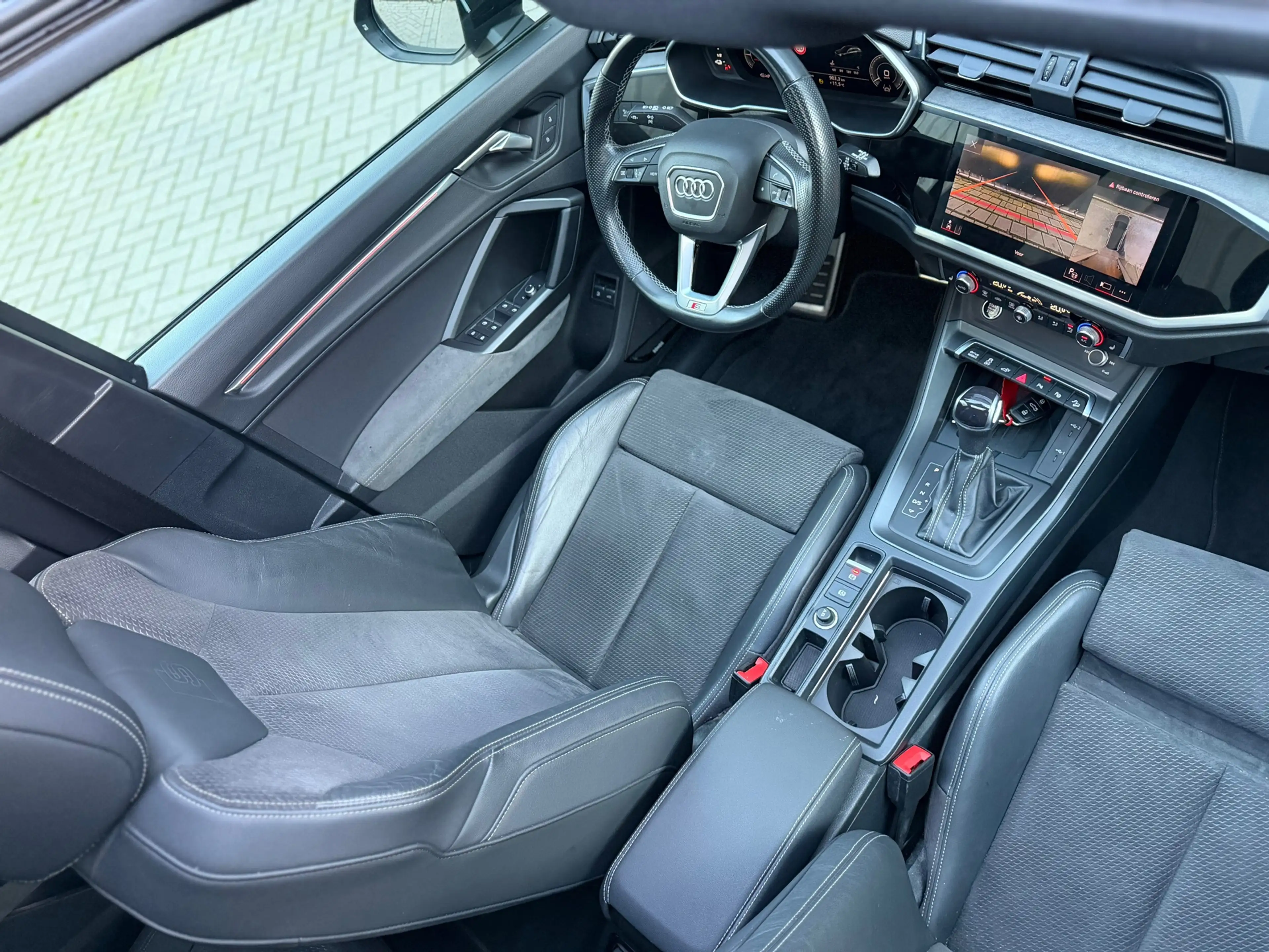 Audi Q3 45 TFSI e S Pano Sonos 360 Keyless Alcantara Trekh — photo 22