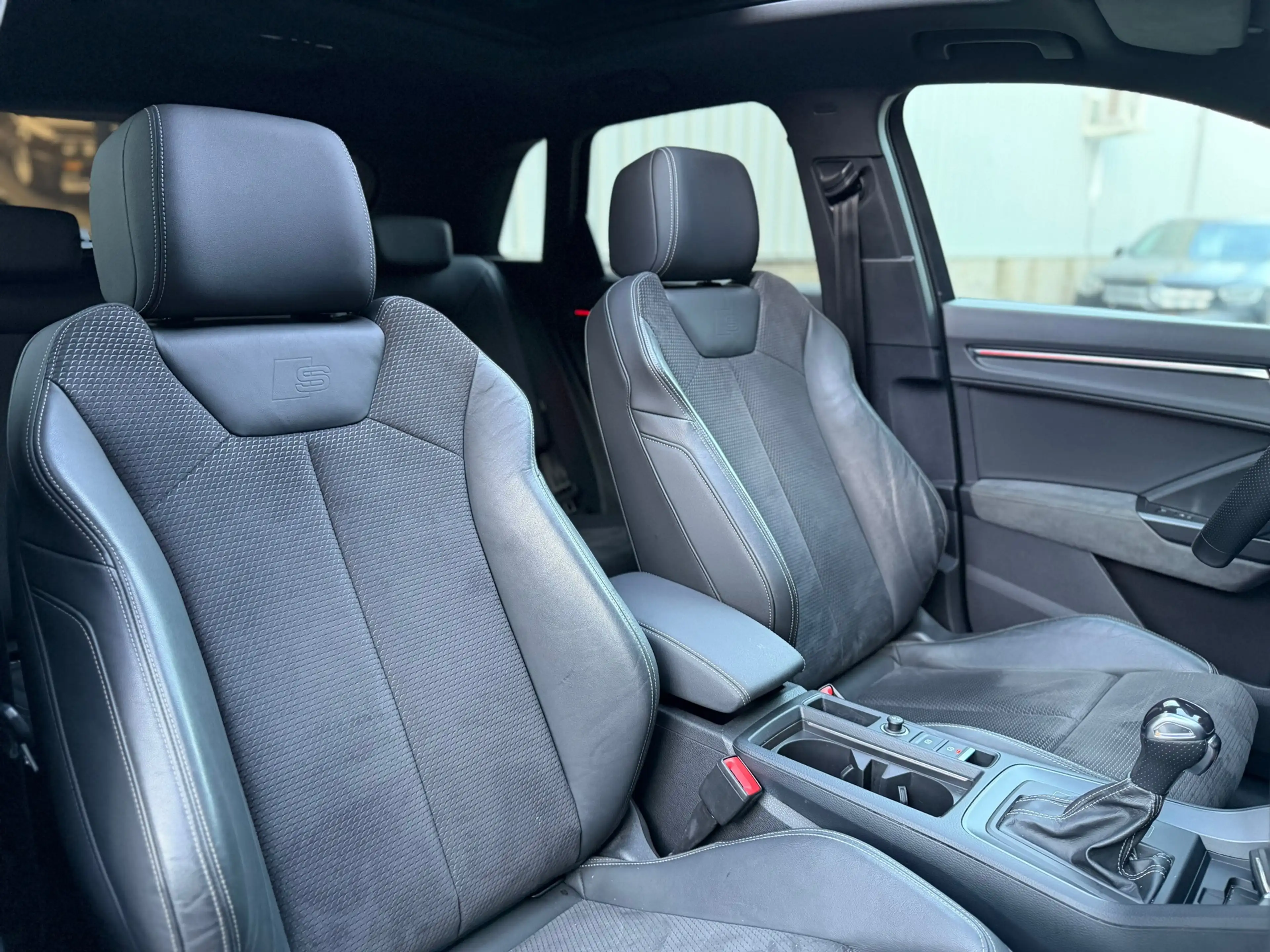 Audi Q3 45 TFSI e S Pano Sonos 360 Keyless Alcantara Trekh — photo 23