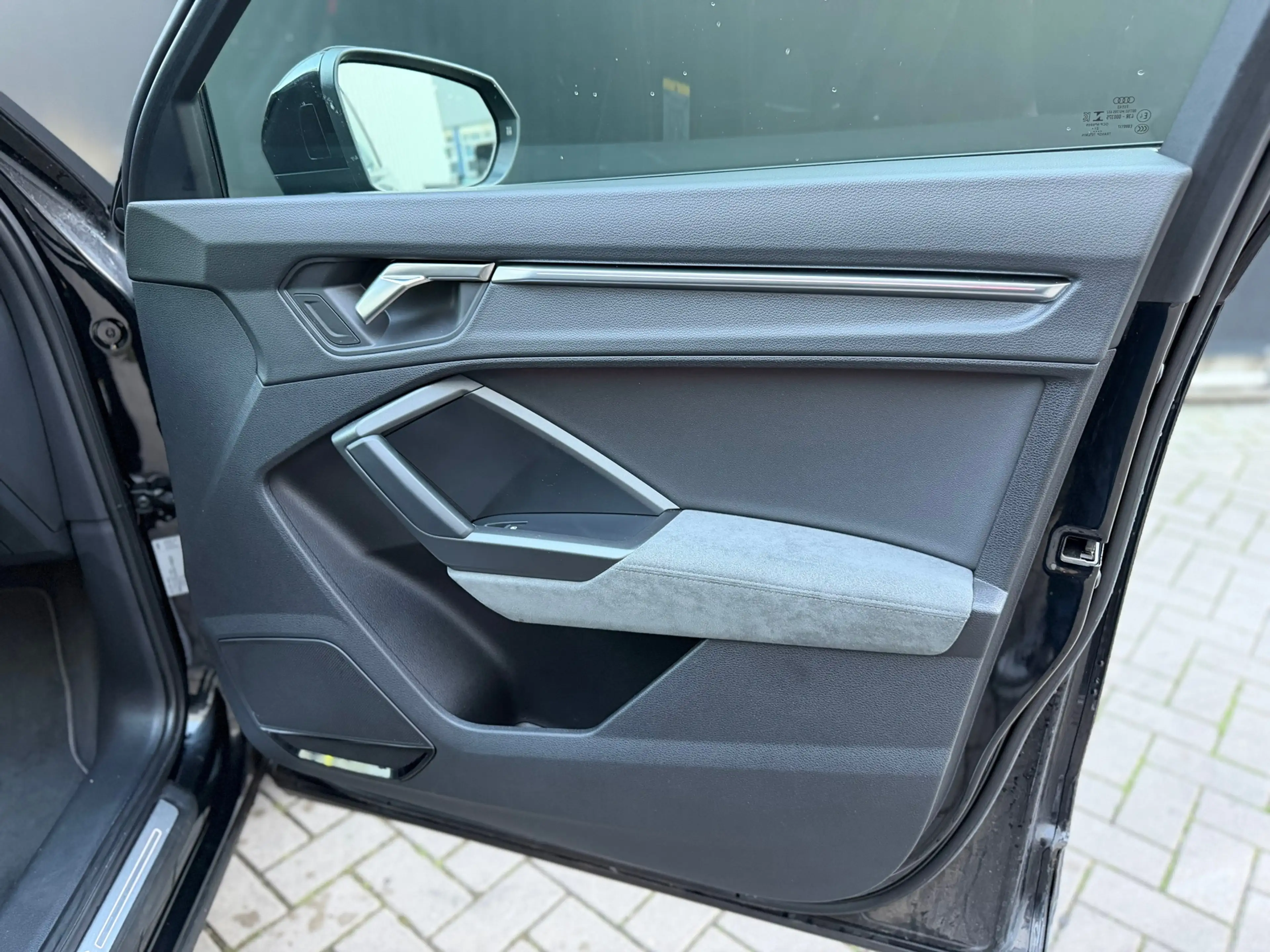 Audi Q3 45 TFSI e S Pano Sonos 360 Keyless Alcantara Trekh — photo 24