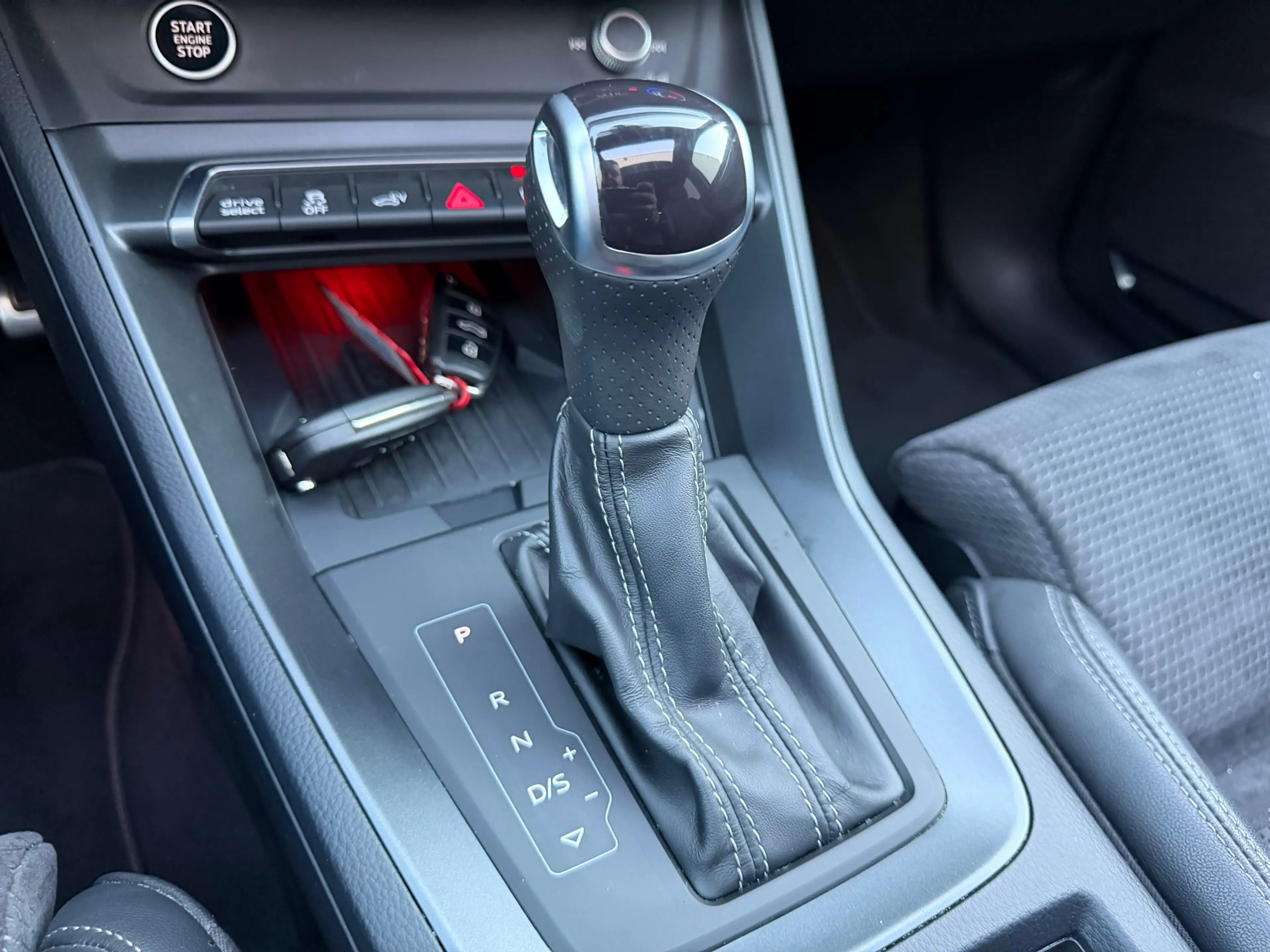 Audi Q3 45 TFSI e S Pano Sonos 360 Keyless Alcantara Trekh — photo 46