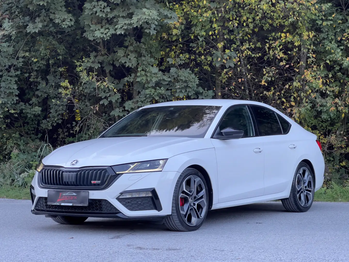 Skoda Octavia RS 2.0 TDI Limousine Aut. *MATRIXLED*HUP*TOTWINKEL*AMBIENTE*VIRTUALCOCKPIT*RFK*NAVI*TRAVELASSISTENT*1 BESITZ* Weiß - 1