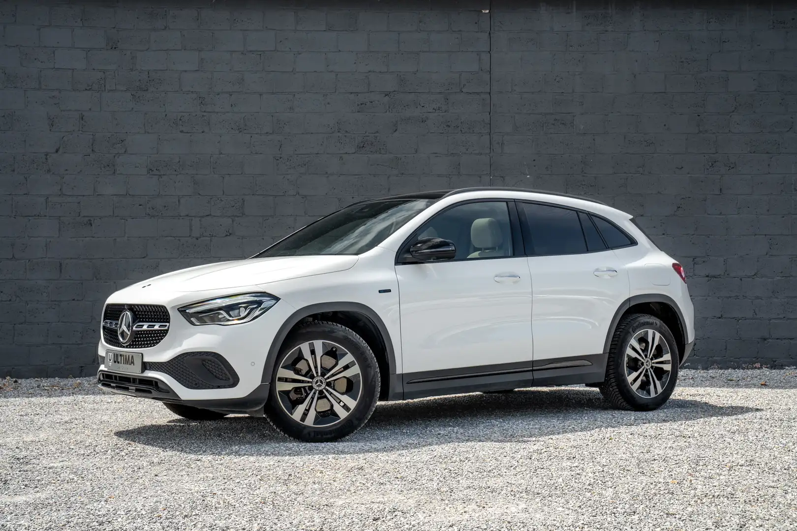 Mercedes-Benz GLA 250 e PHEV PANO/LED/NAVI/BURMESTER/TREKHAAK Biały - 1