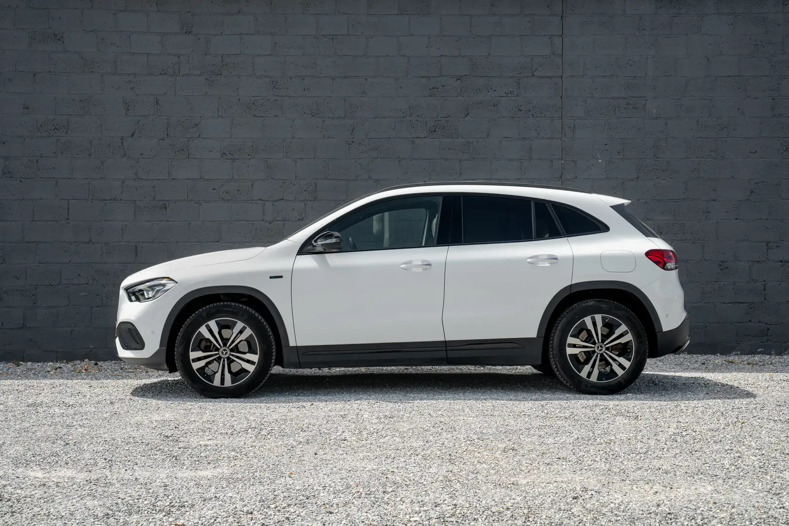 Mercedes-Benz GLA 250 e PHEV PANO/LED/NAVI/BURMESTER/TREKHAAK Biały - 2