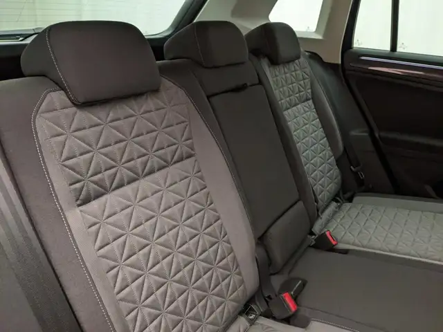Volkswagen Tiguan view 9