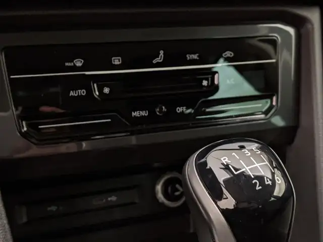 Volkswagen Tiguan view 14