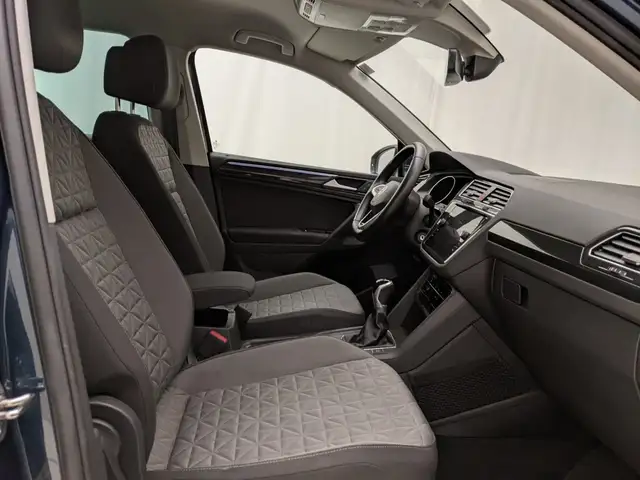 Volkswagen Tiguan view 8