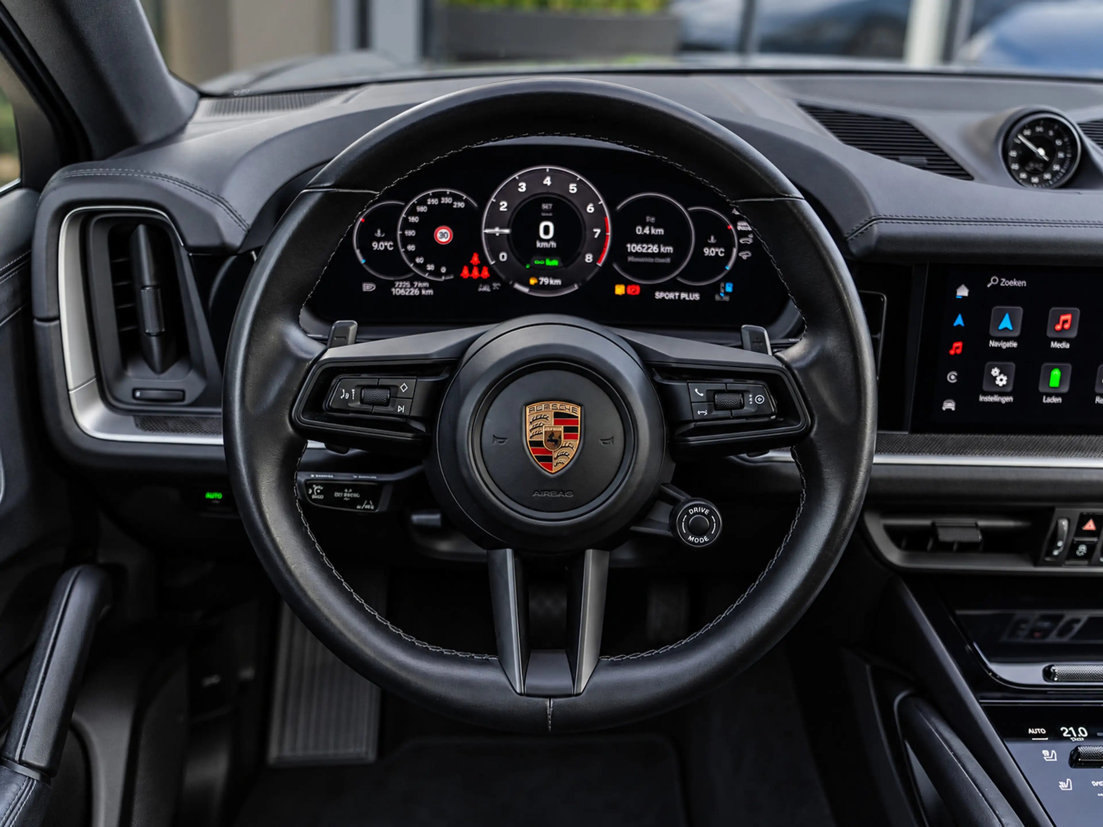 Porsche Cayenne Coupé 3.0 E-Hybrid|PANO|SFEER|CHRONO|CARBON — photo 11