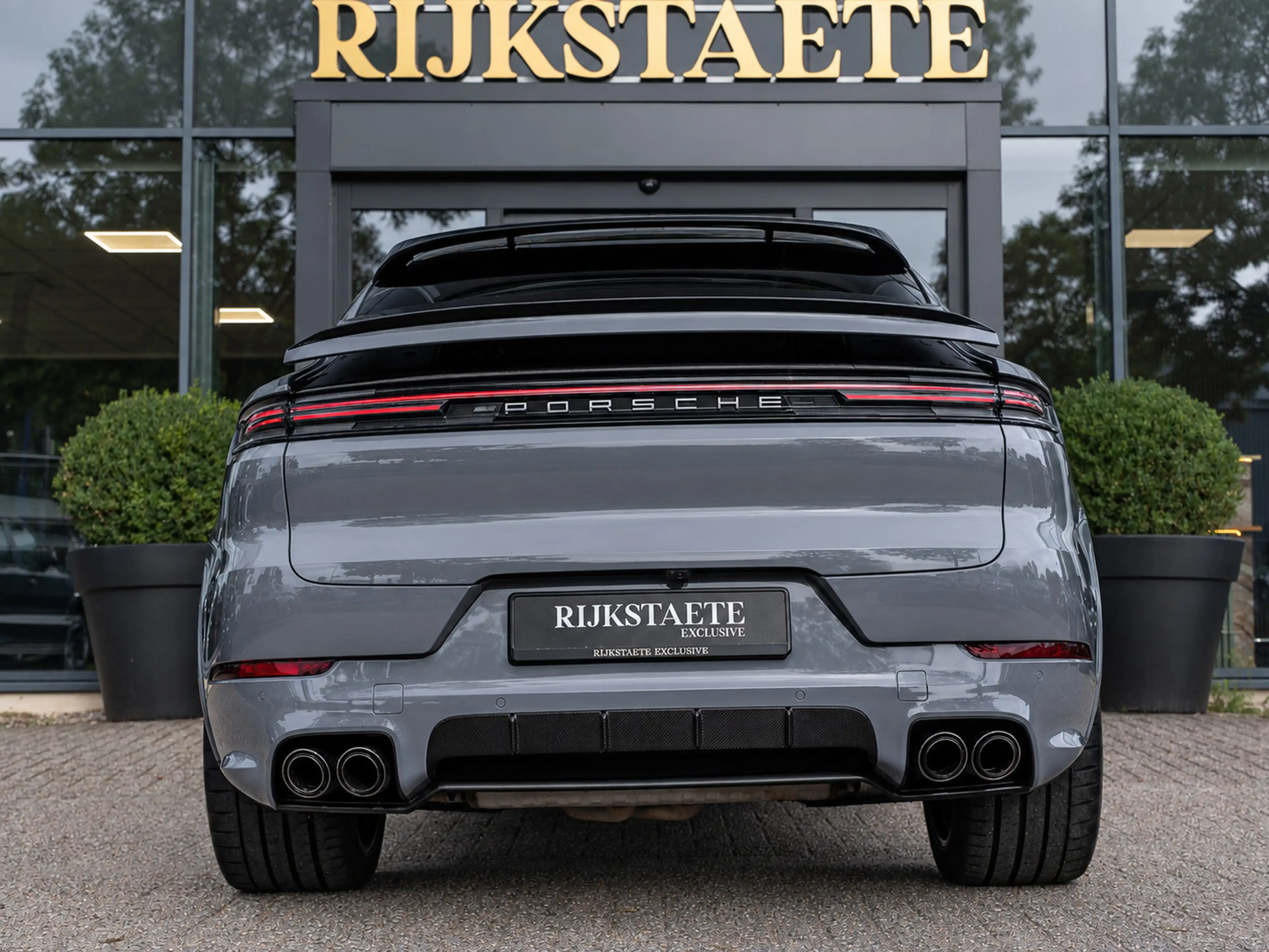 Porsche Cayenne Coupé 3.0 E-Hybrid|PANO|SFEER|CHRONO|CARBON — photo 8