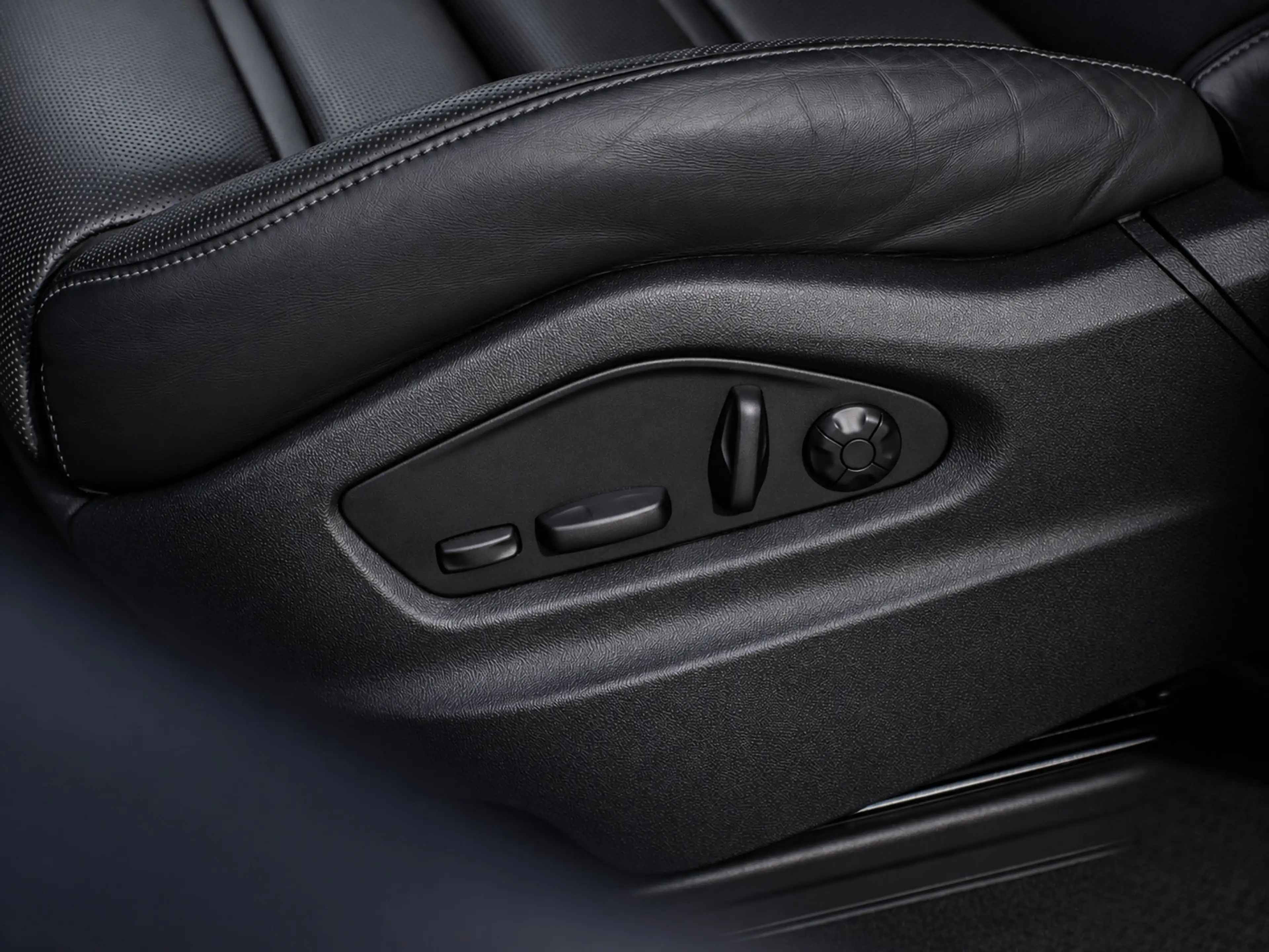 Porsche Cayenne Coupé 3.0 E-Hybrid|PANO|SFEER|CHRONO|CARBON — photo 13