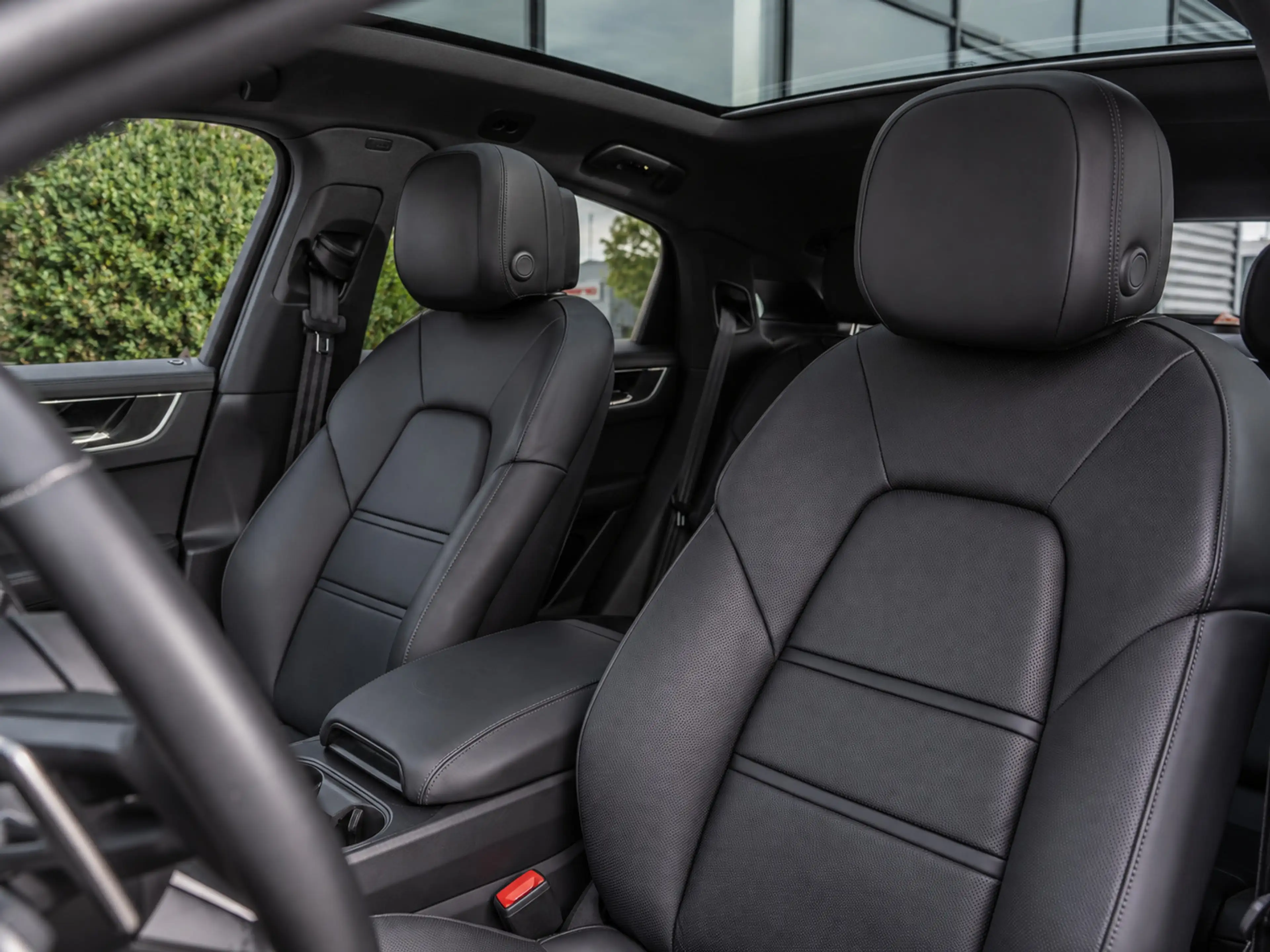Porsche Cayenne Coupé 3.0 E-Hybrid|PANO|SFEER|CHRONO|CARBON — photo 15