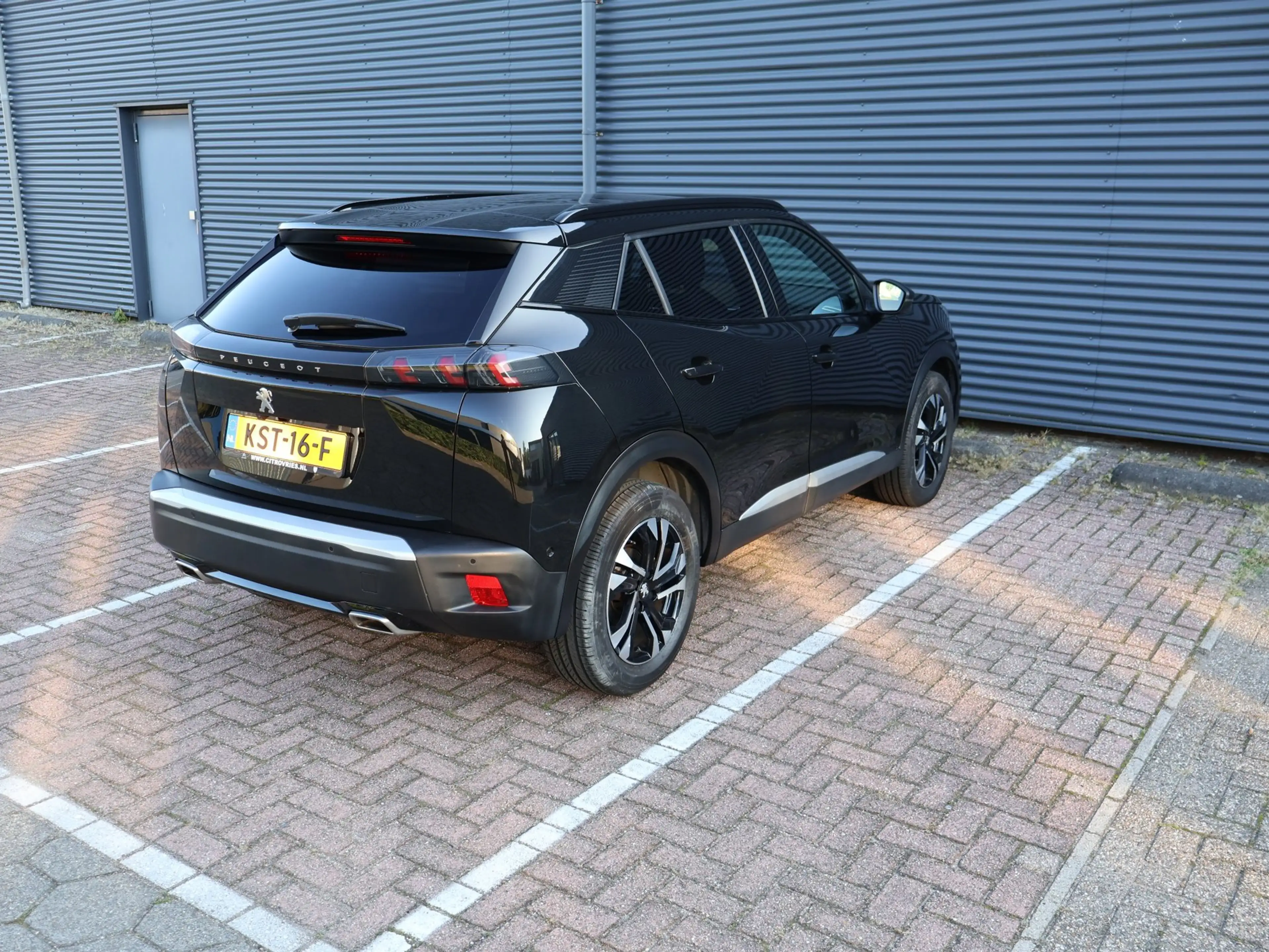 Peugeot 2008 1.2 PureTech GT-Line Pano Apple Carplay Navi PDC C — photo 13