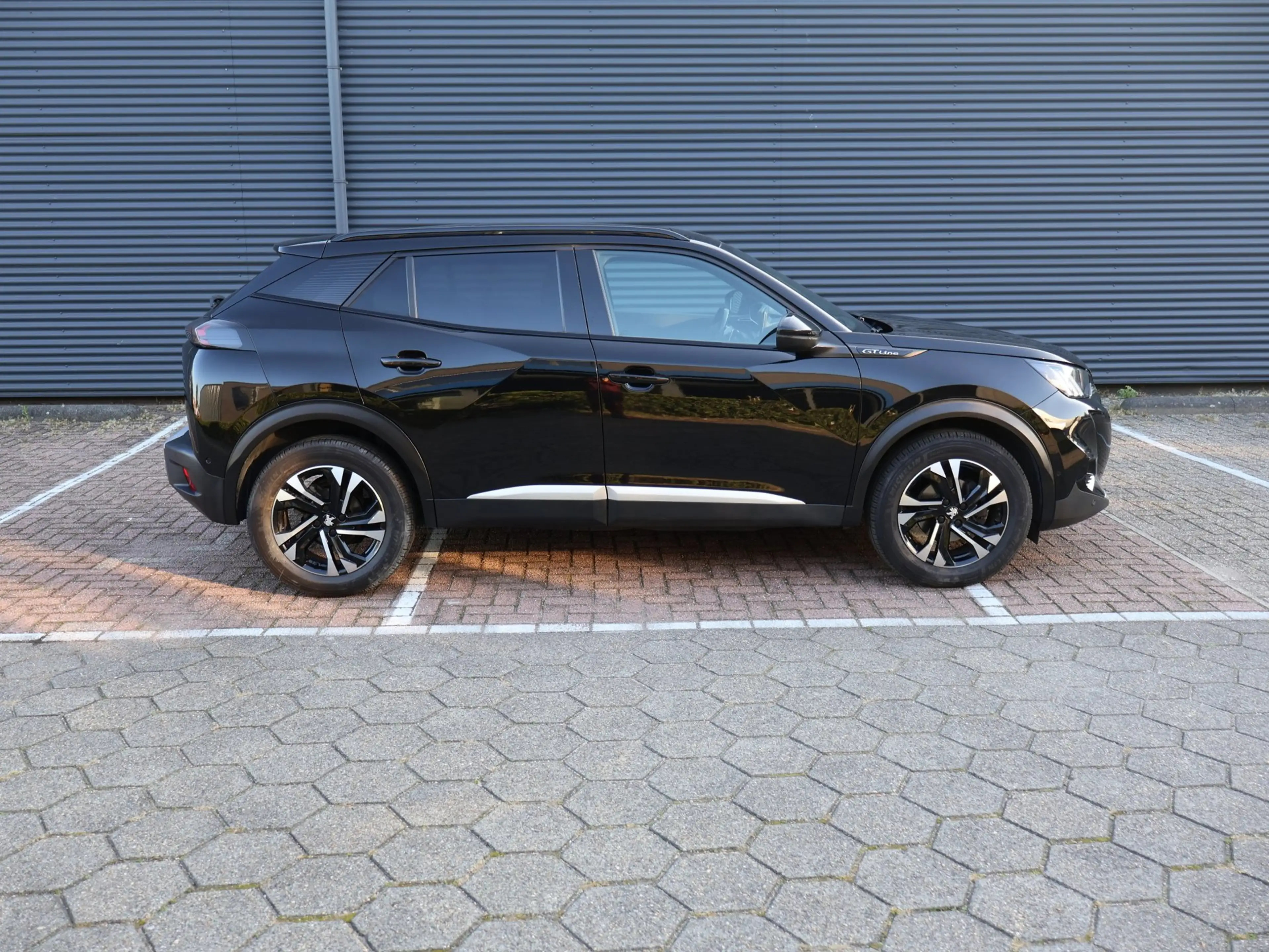 Peugeot 2008 1.2 PureTech GT-Line Pano Apple Carplay Navi PDC C — photo 12