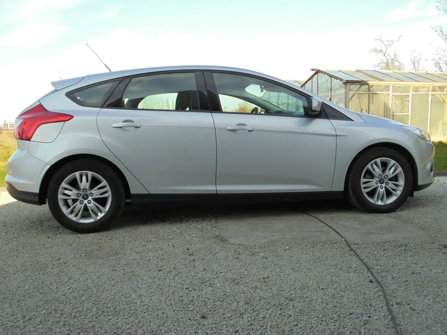 Ford Focus Focus 1.6 TDCi DPF Concept 1.6 d 90pk airco/trekha Argent - 2