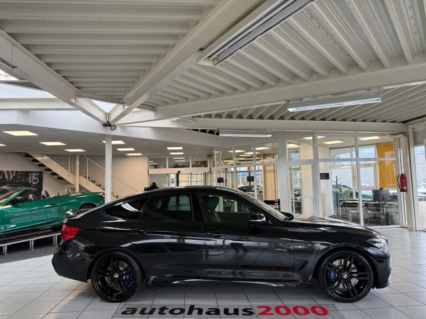 BMW 335 335d Gran Turismo xDrive M Sportpaket Schwarz - 2