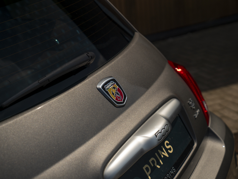 Abarth 595 Turismo 165pk | Schuif-/kanteldak | Apple CarPlay — photo 25
