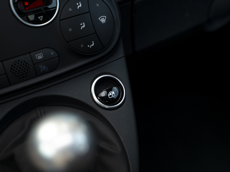Abarth 595 Turismo 165pk | Schuif-/kanteldak | Apple CarPlay — photo 32