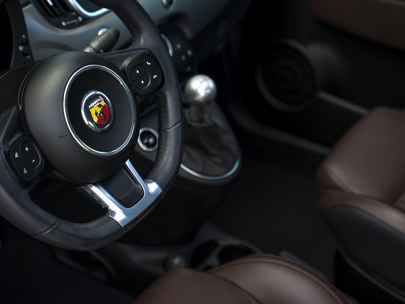 Abarth 595 Turismo 165pk | Schuif-/kanteldak | Apple CarPlay — photo 27
