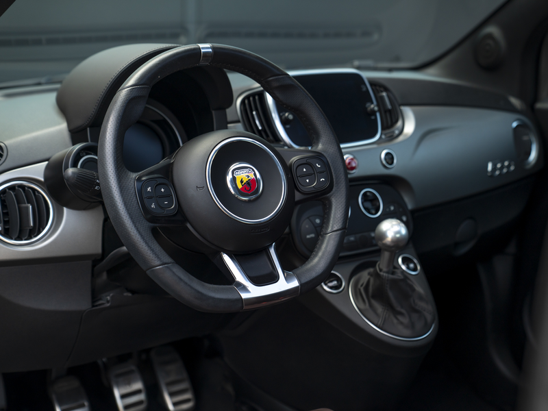 Abarth 595 Turismo 165pk | Schuif-/kanteldak | Apple CarPlay — photo 7