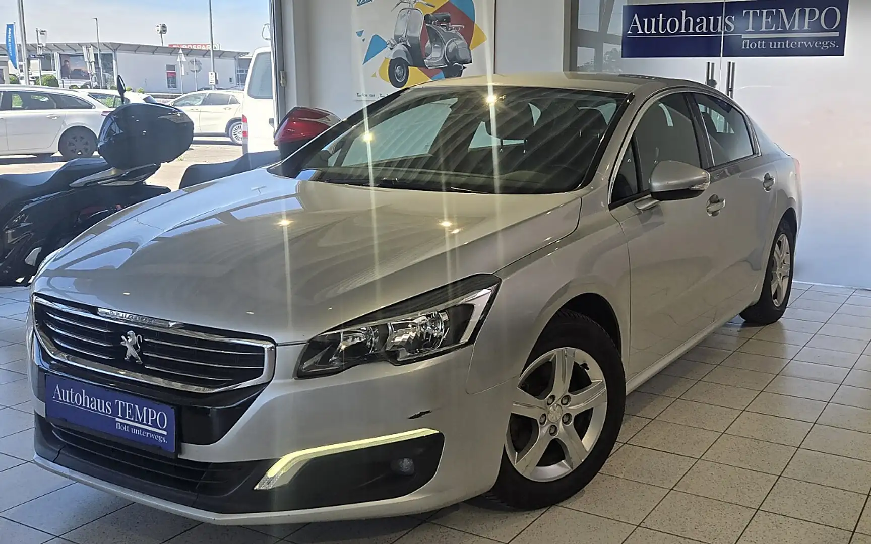 Peugeot 508 2,0 HDI Active Silber - 1