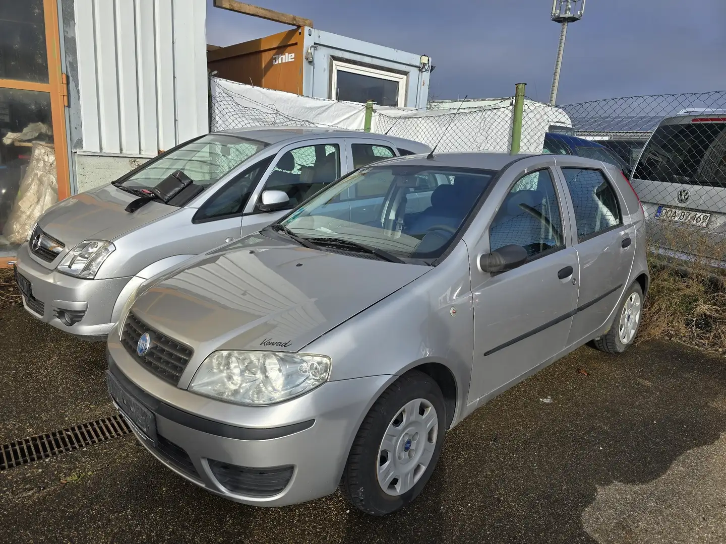 Fiat Punto 1.2 8V Grau - 2