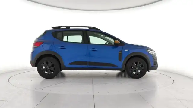Dacia Sandero view 5