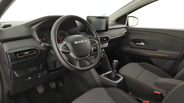 Dacia Sandero view 12