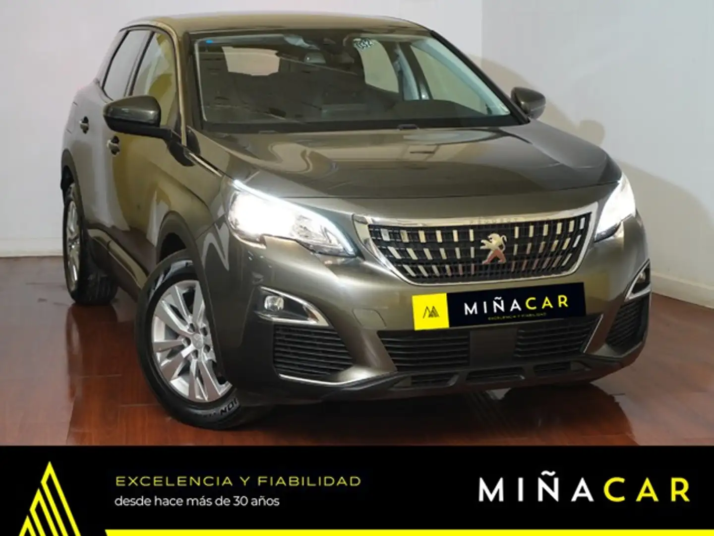 Peugeot 3008 1.2 PureTech S&S Access 130 Gris - 1
