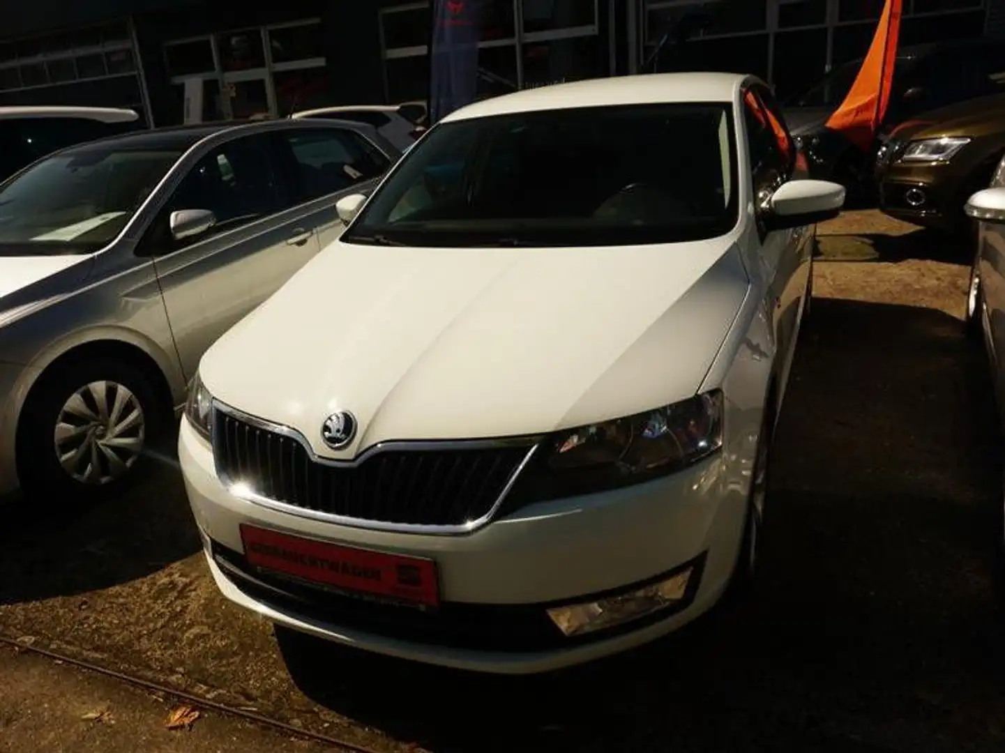 Skoda Rapid/Spaceback Drive Navi Weiß - 2