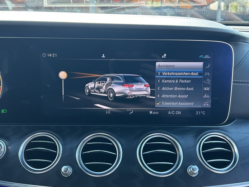 Mercedes-Benz E 63 AMG S 4M+/DRIVER`S-P./BURMESTER/PERF.-AGA/ — photo 12